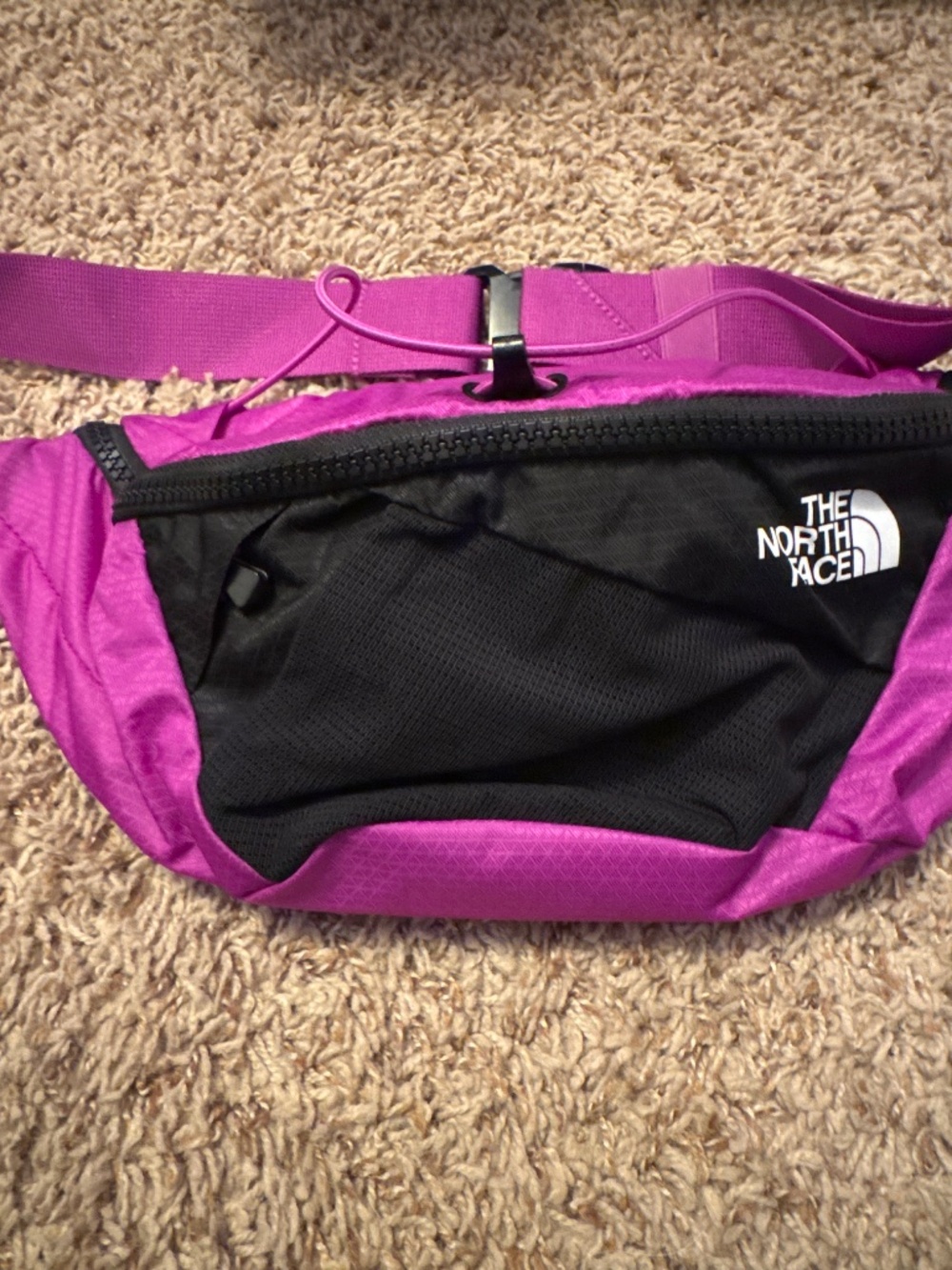 The North Face Fuchsia bum pack fanny pack lumbnical - Picture 2 of 9